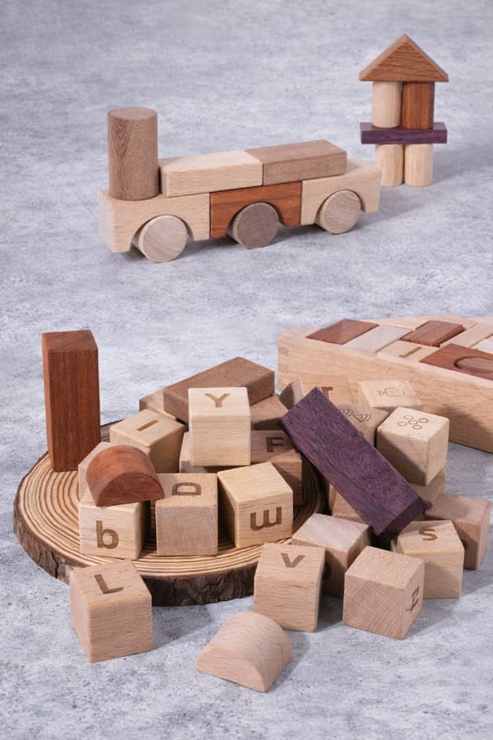 3-in-1-Lernspiel aus Holz (Alphabet + Zahlen + Konstruktion)